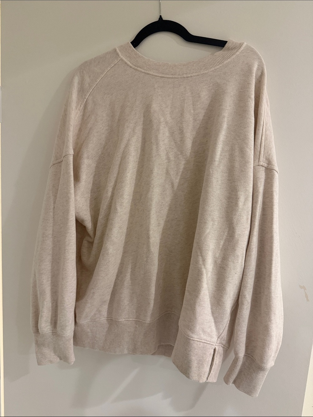 aerie Relaxed Crewneck Sweatshirt in Cream